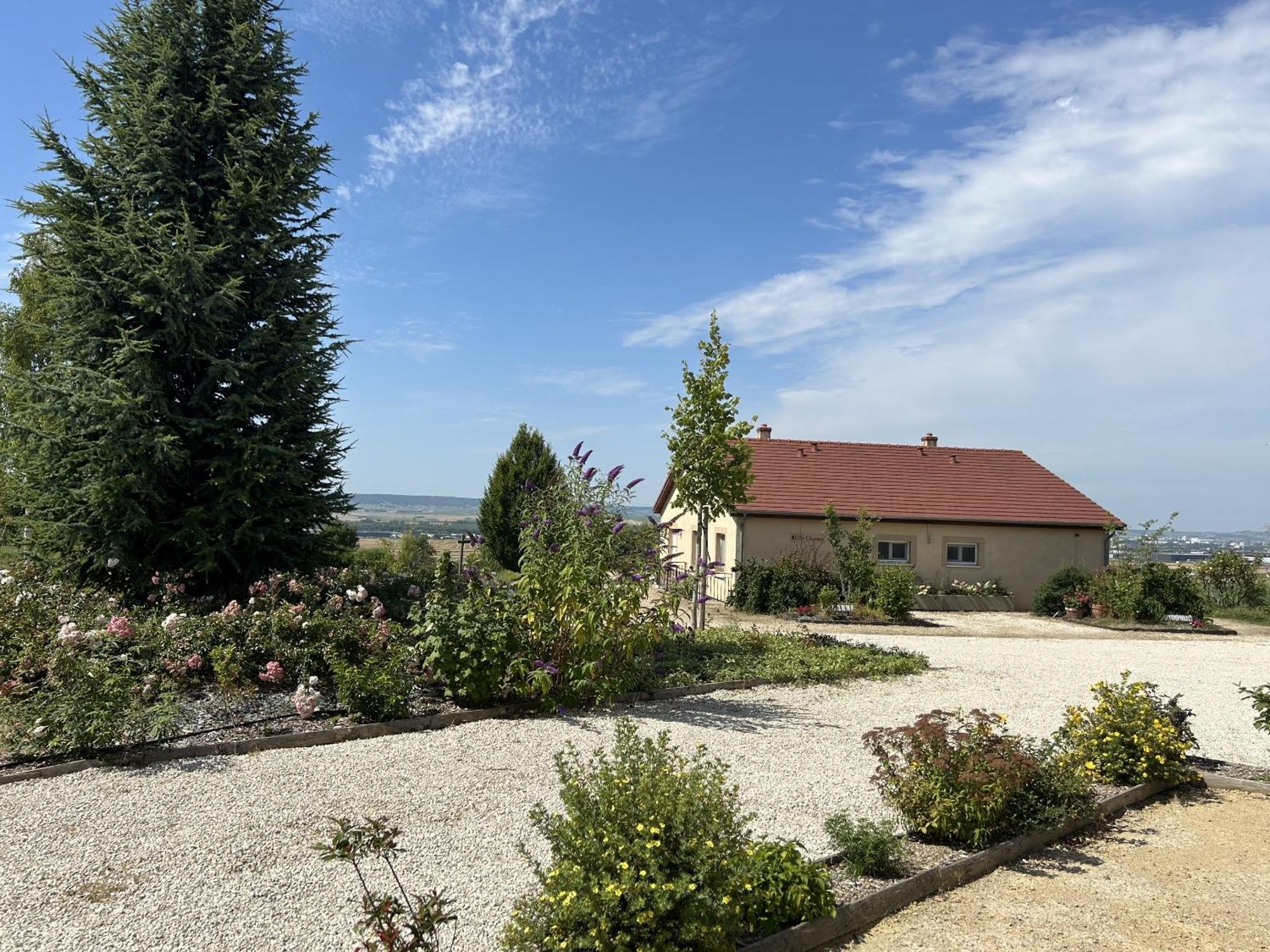 L'Intemporel Cernay-les-Reims Extérieur photo